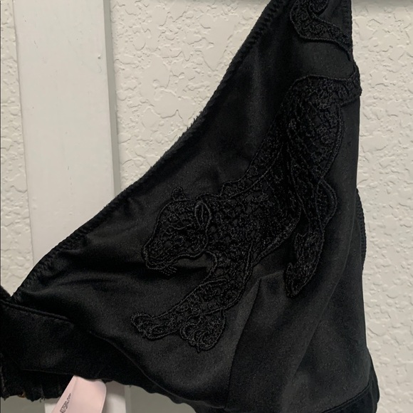 Victoria’s Secret Tiger Embroidery Black Unlined Bralette - Picture 3 of 5